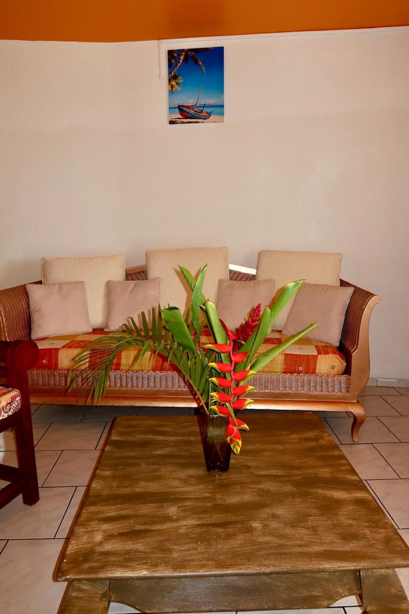 Logement entier au soleil couchant Deshaies Extérieur photo